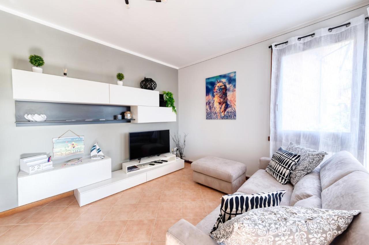 Wolf House - Sirmione Holiday Bagian luar foto