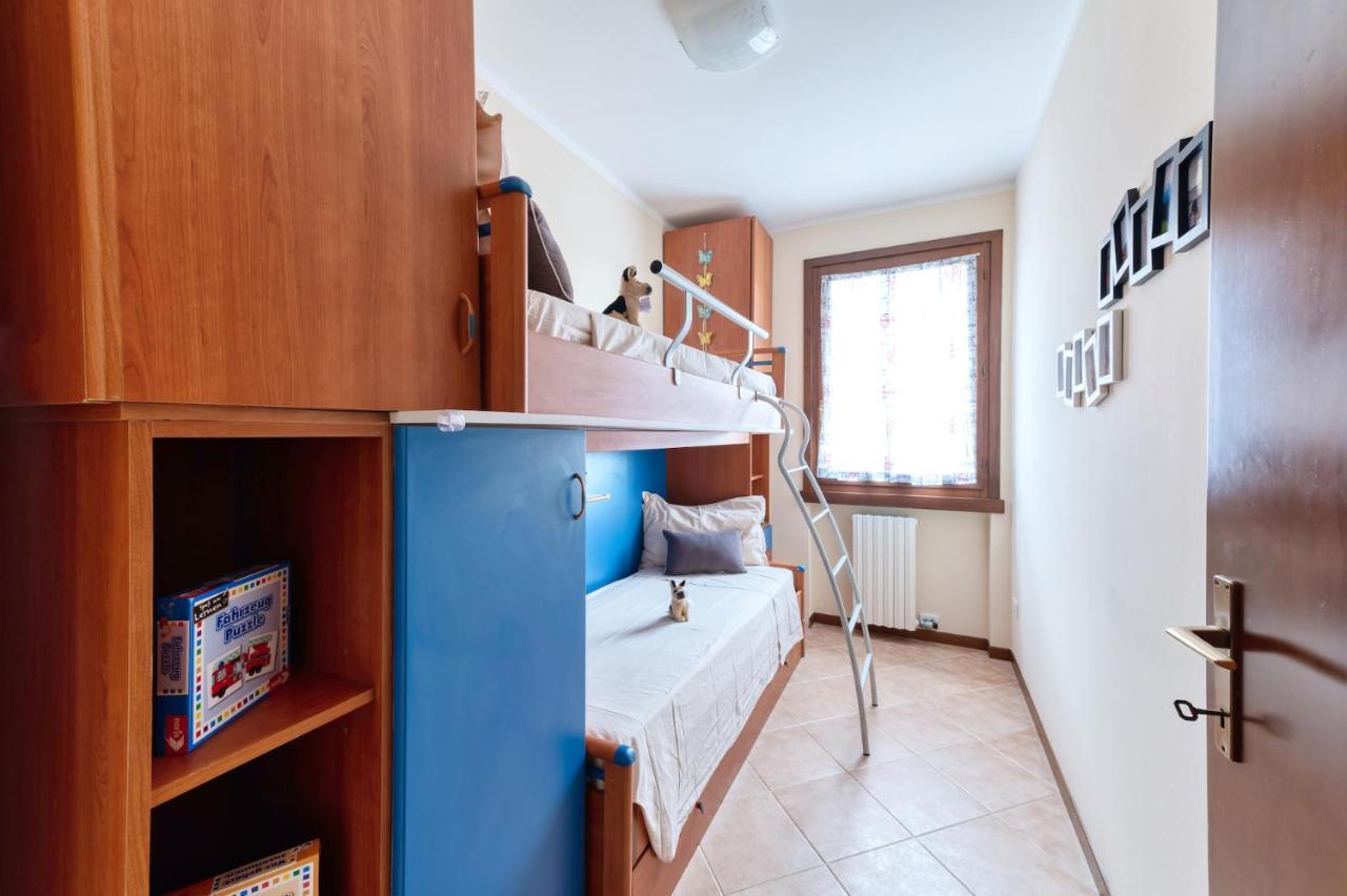 Wolf House - Sirmione Holiday Bagian luar foto