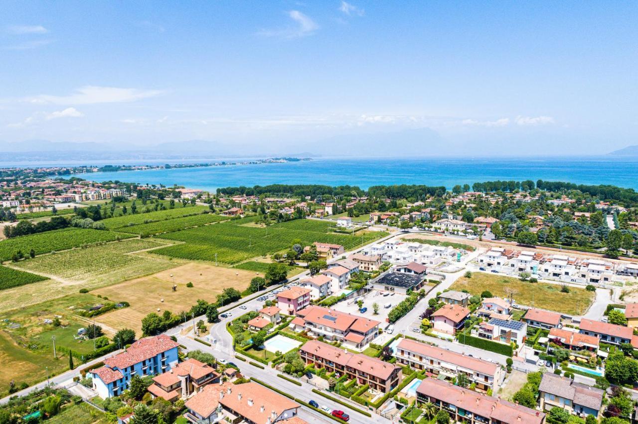 Wolf House - Sirmione Holiday Bagian luar foto