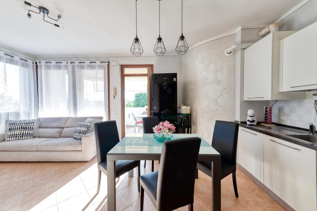 Wolf House - Sirmione Holiday Bagian luar foto