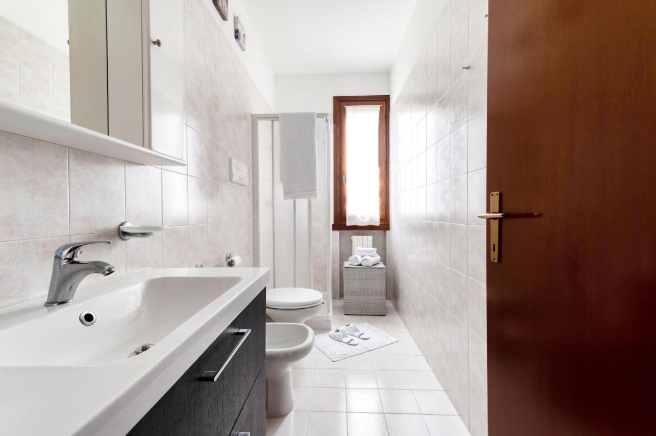Wolf House - Sirmione Holiday Bagian luar foto
