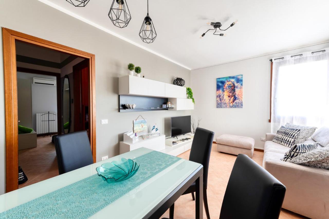 Wolf House - Sirmione Holiday Bagian luar foto