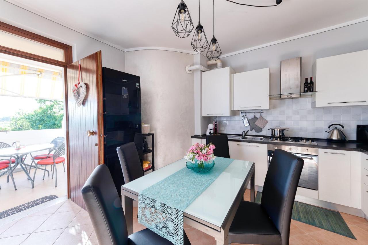 Wolf House - Sirmione Holiday Bagian luar foto