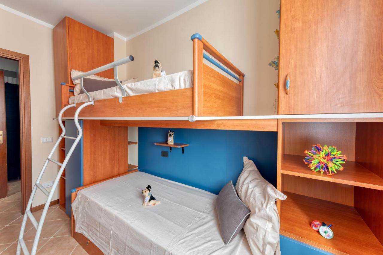 Wolf House - Sirmione Holiday Bagian luar foto