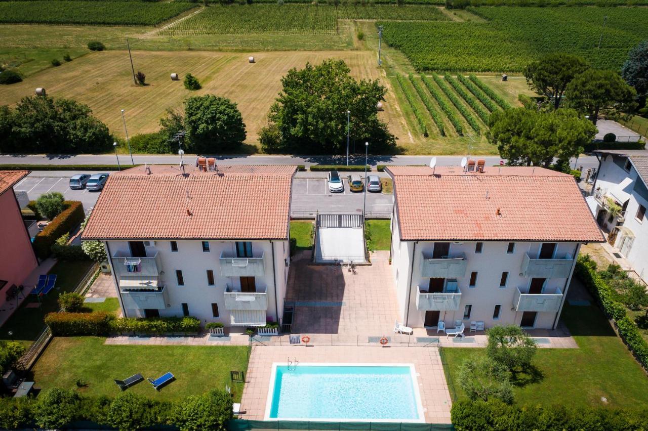 Wolf House - Sirmione Holiday Bagian luar foto