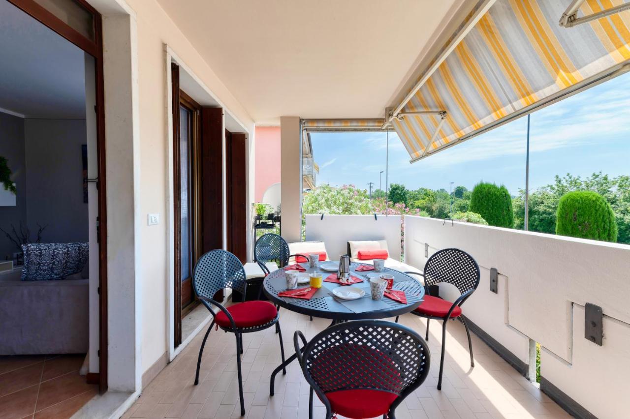 Wolf House - Sirmione Holiday Bagian luar foto