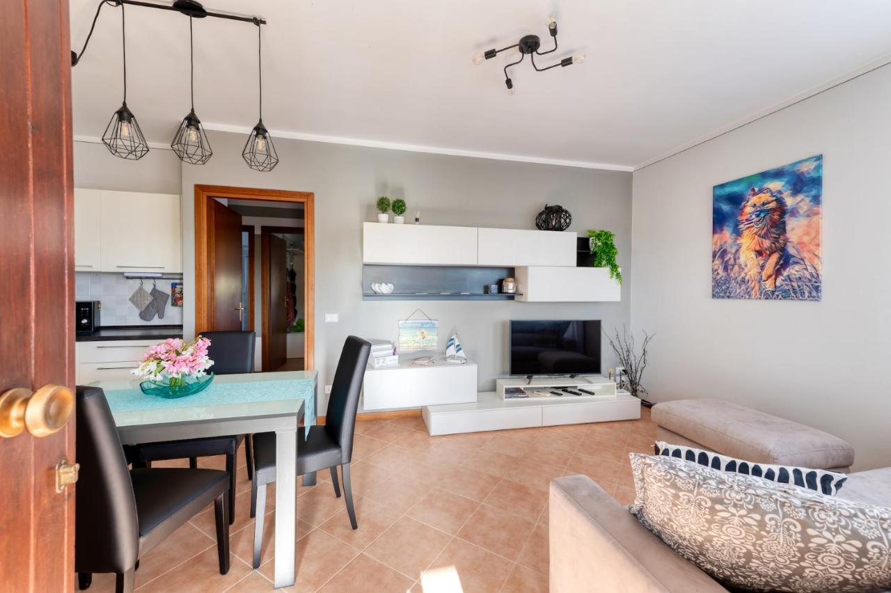Wolf House - Sirmione Holiday Bagian luar foto