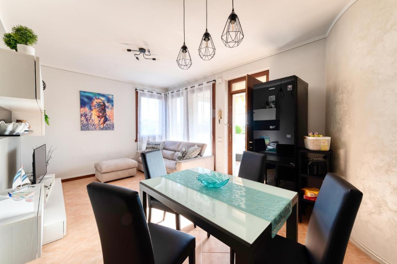 Wolf House - Sirmione Holiday Bagian luar foto