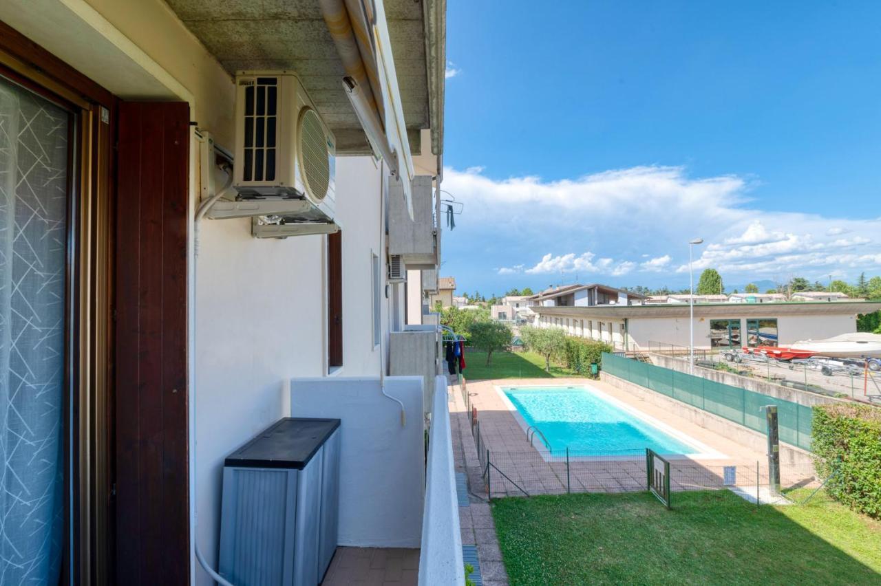 Wolf House - Sirmione Holiday Bagian luar foto
